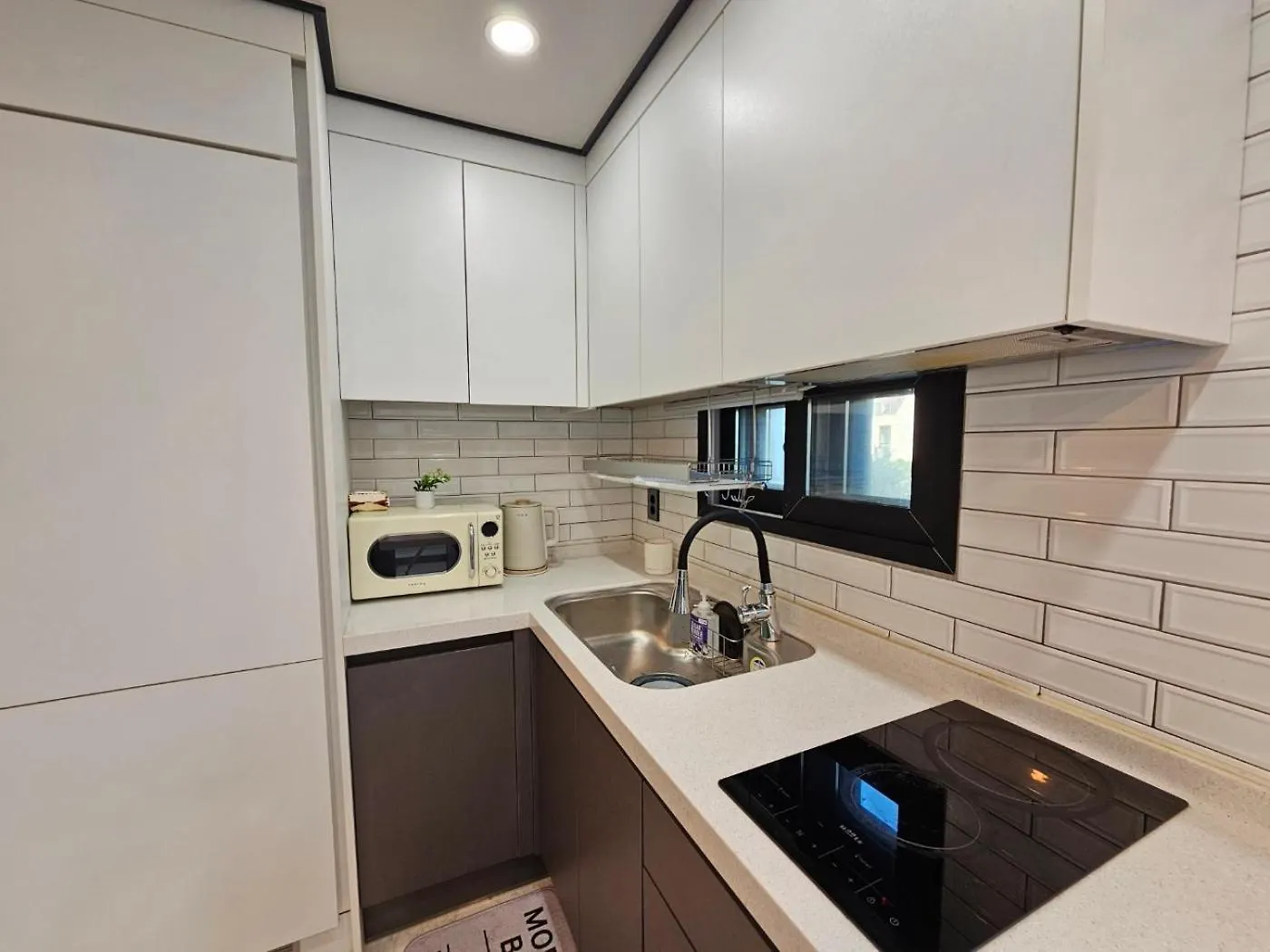 Hwagok Station - Two Room, Sunshine Szöul Apartman